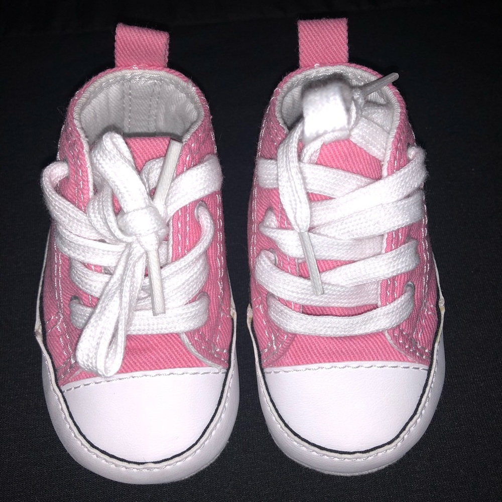 Pink Converse - Picture 3 of 3